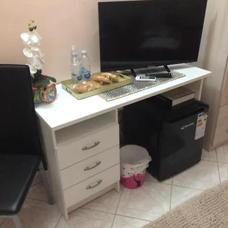 Couette-café Il Cortile 3*