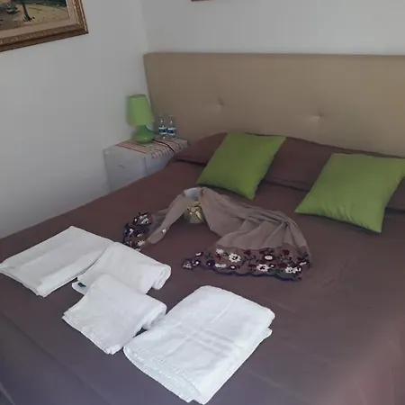 Couette-café Il Cortile 3*